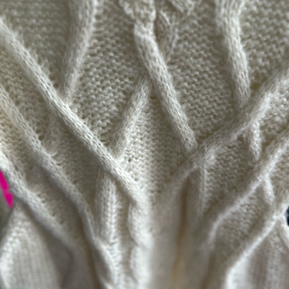 JLUXLABEL Cream V-Neck Cable Knit Sweater - Picture 5 of 11